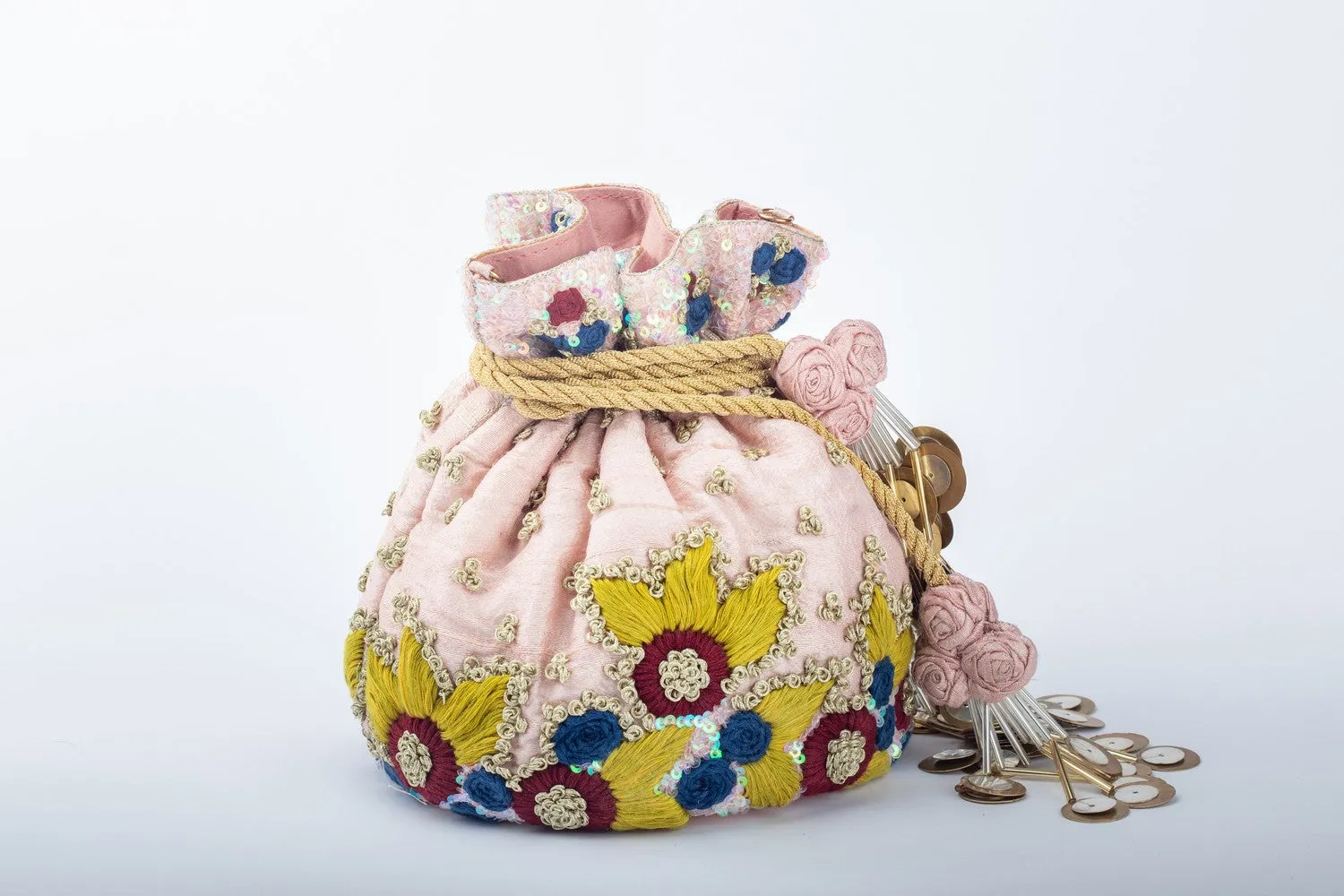 Bunch of flowers with Antique gold sling